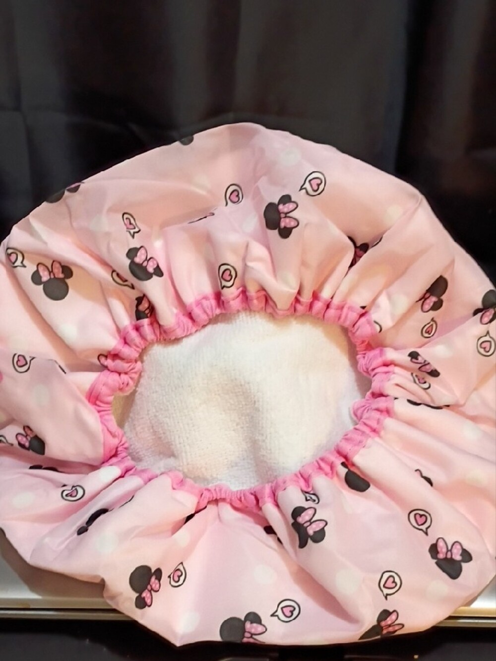 Minnie-Print Luxury Shower Cap